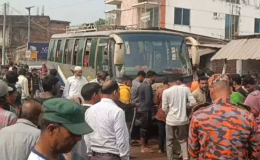 বদলগাছীতে সড়ক দুর্ঘটনায় অন্তঃসত্ত্বার মৃত্যু,আহত-২