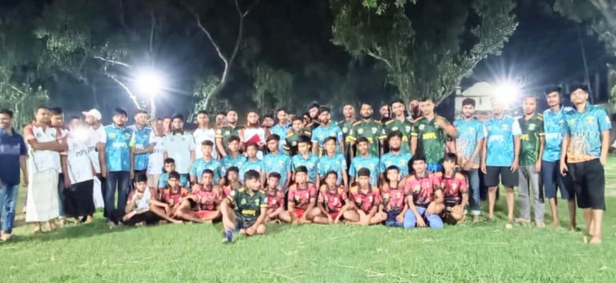 পাহাড়পুরের ধর্মপুর মাদ্রাসা পাড়া স্পোর্টিং ক্লাবের আয়োজনে ফুটবল টুর্নামেন্ট অনুষ্ঠিত